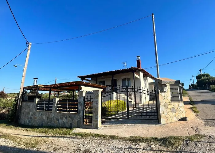 House In Potidea * Metokhion Patriotikon